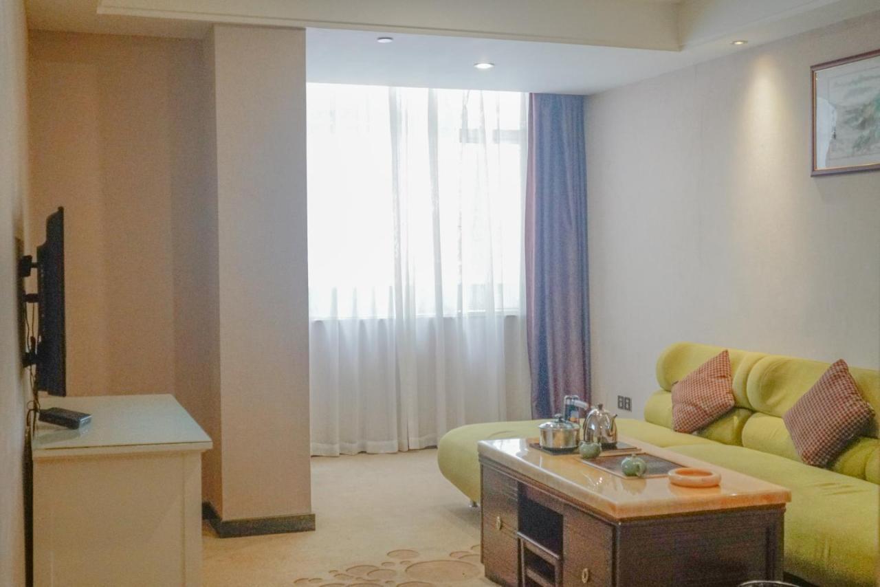 Paco Hotel Tianhe Coach Terminal Metro Satation Guangzhou-Free Shuttle Bus For Canton Fair Zewnętrze zdjęcie