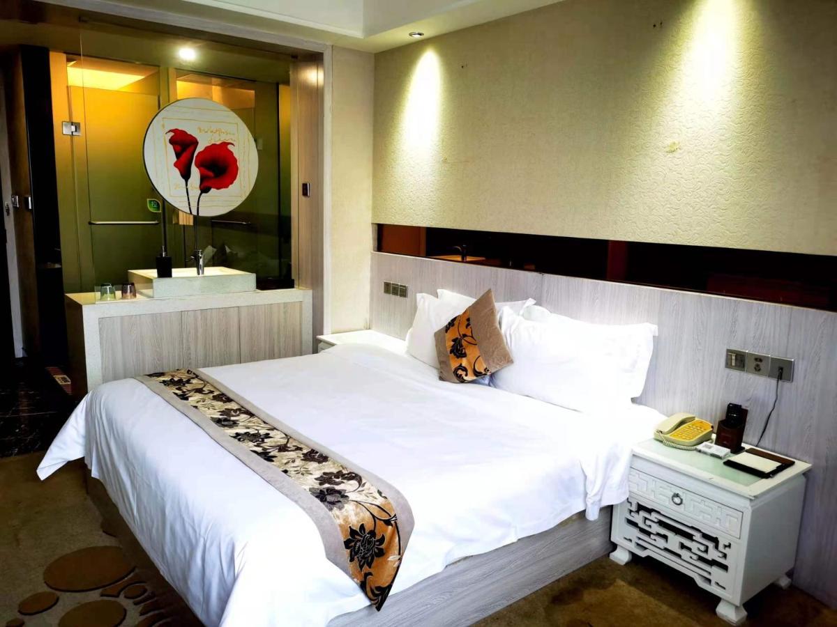 Paco Hotel Tianhe Coach Terminal Metro Satation Guangzhou-Free Shuttle Bus For Canton Fair Zewnętrze zdjęcie