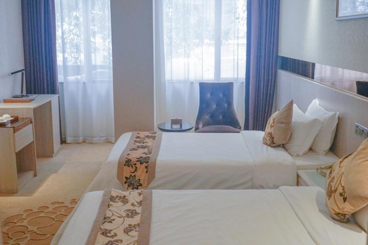 Paco Hotel Tianhe Coach Terminal Metro Satation Guangzhou-Free Shuttle Bus For Canton Fair Zewnętrze zdjęcie