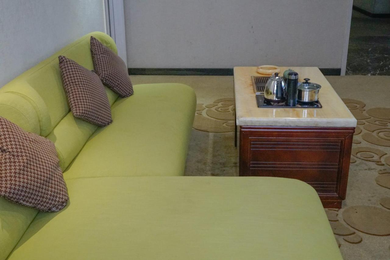 Paco Hotel Tianhe Coach Terminal Metro Satation Guangzhou-Free Shuttle Bus For Canton Fair Zewnętrze zdjęcie