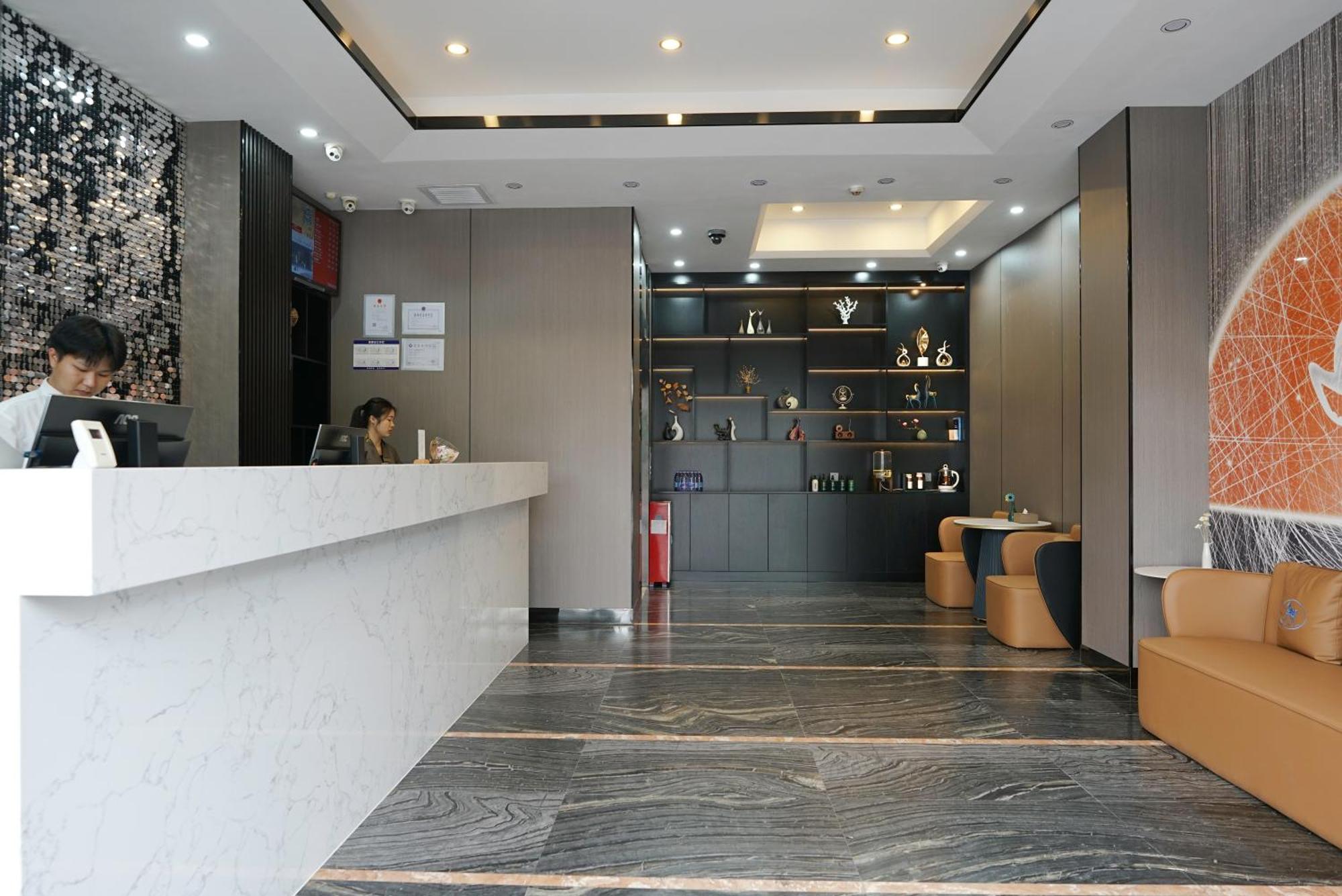 Paco Hotel Tianhe Coach Terminal Metro Satation Guangzhou-Free Shuttle Bus For Canton Fair Zewnętrze zdjęcie